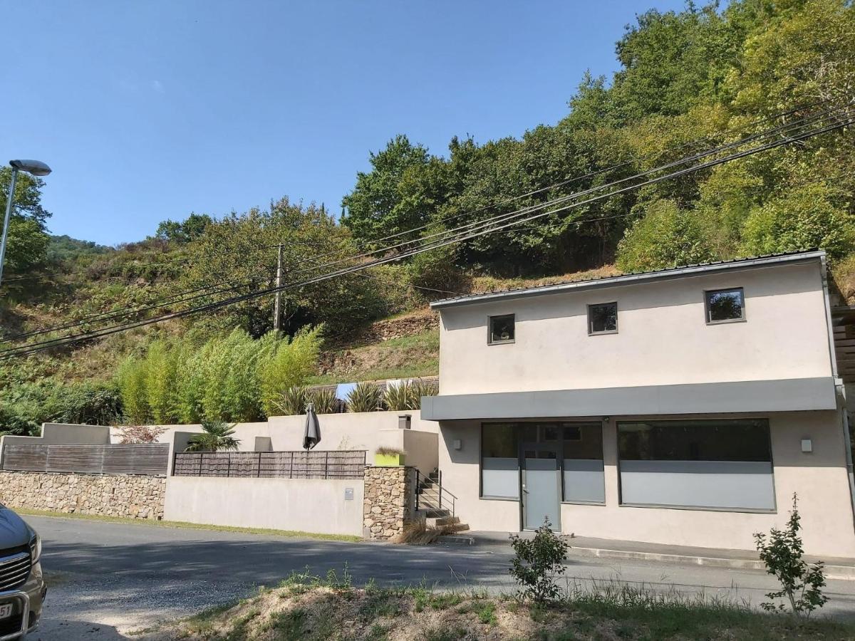 Molly * Entraygues-sur-Truyere